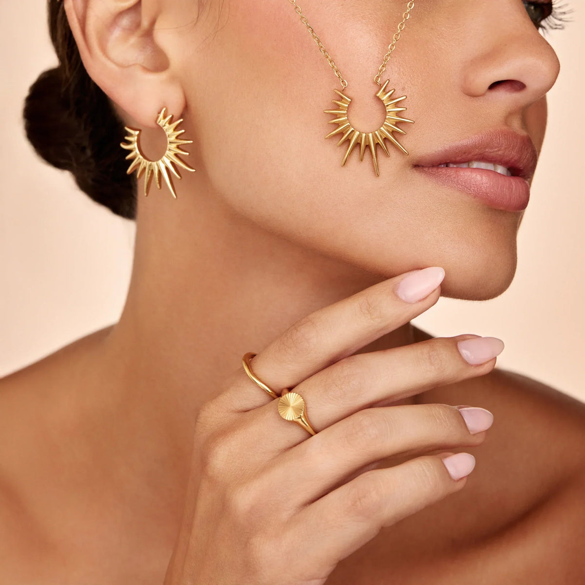 Helia Sunburst Earrings